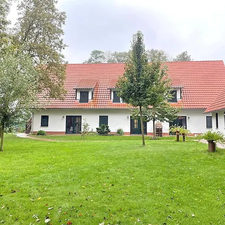 Holzfaeller Baum 2 Apartment *